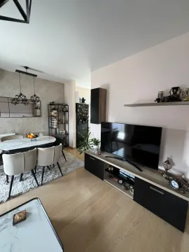 Prodaja, jednosoban stan, 53m², City Kvart, Podgorica - image 3