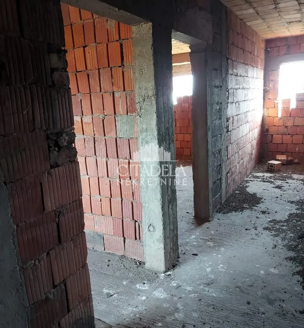Prodaja, kuća, 180m², Lisović, Barajevo