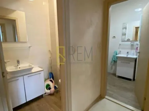 Sale, two bedroom apartment, 67m², City Kvart, Podgorica - image 7