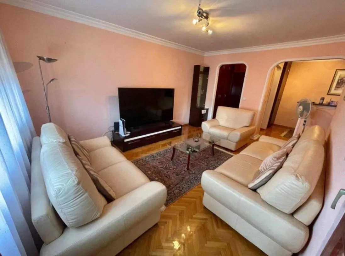 Izdavanje, jednosoban stan, 54m², Makedonsko naselje, Bar