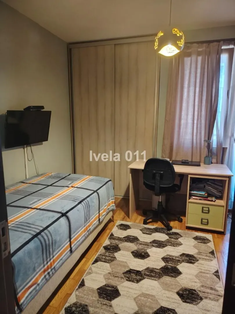Prodaja, dvosoban stan, 45m², Vojvode Vlahovica, Beograd