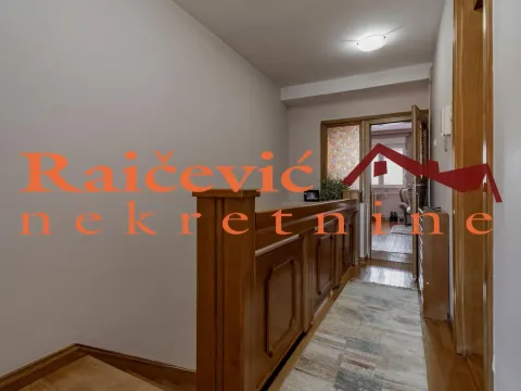 Prodaja, kuća, 250m², Brace Jerković, Voždovac Sve Podlokacije - image 11