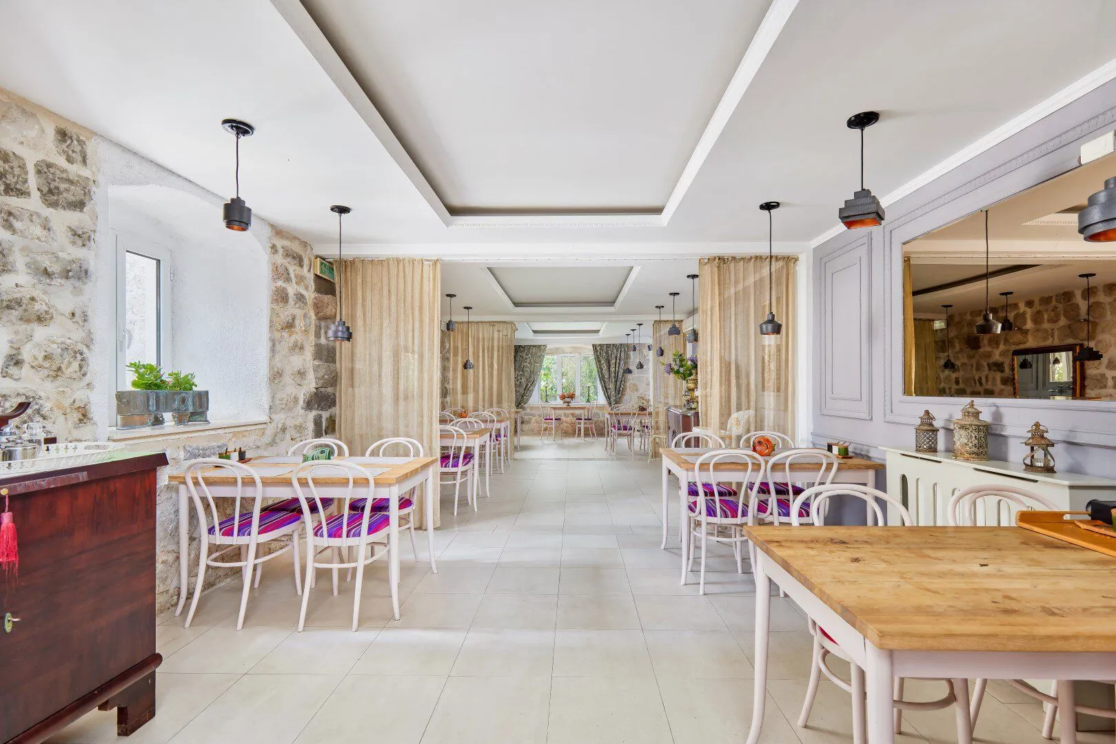 Rent, house, 2117m², Kotor, Crna Gora