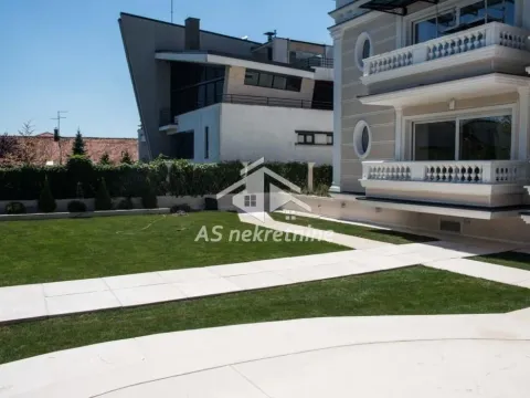 Izdavanje, kuća, 1400m², Savski Venac, Beograd - image 34