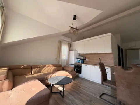 Rent, one bedroom apartment, 40m², Gradiošnica, Tivat - image 4