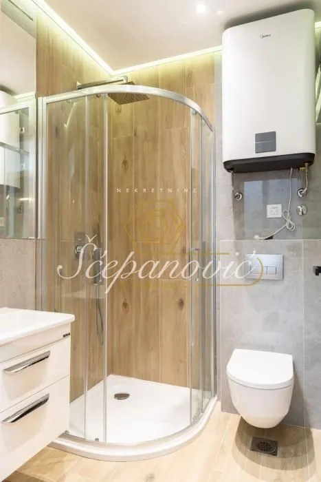 Sale, apartment, 159m², Crveni Krst, Beograd