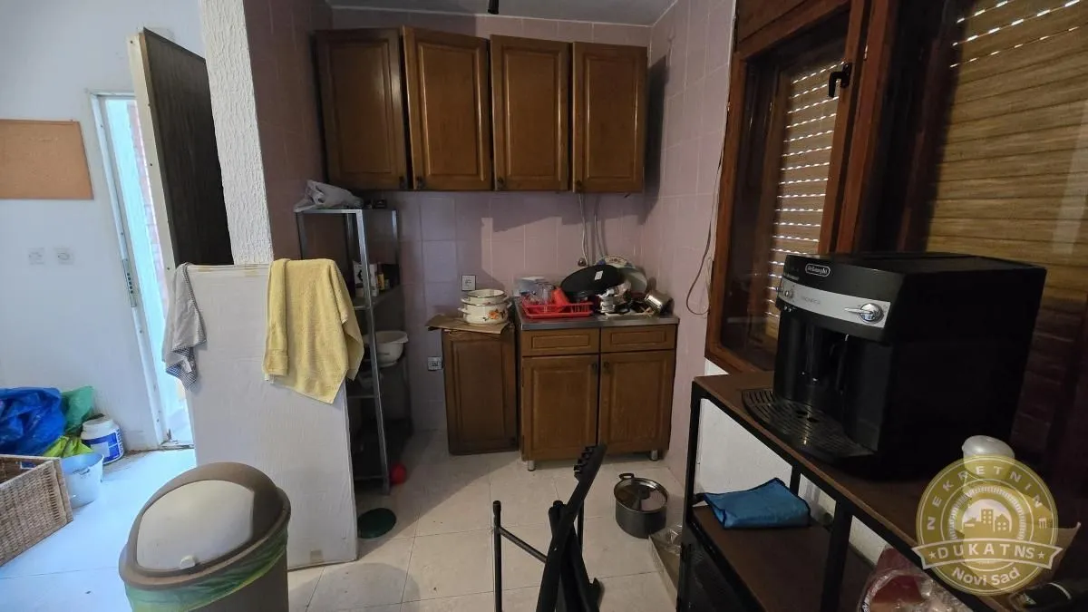 Prodaja, kuća, 155m², Ledinci, Petrovaradin