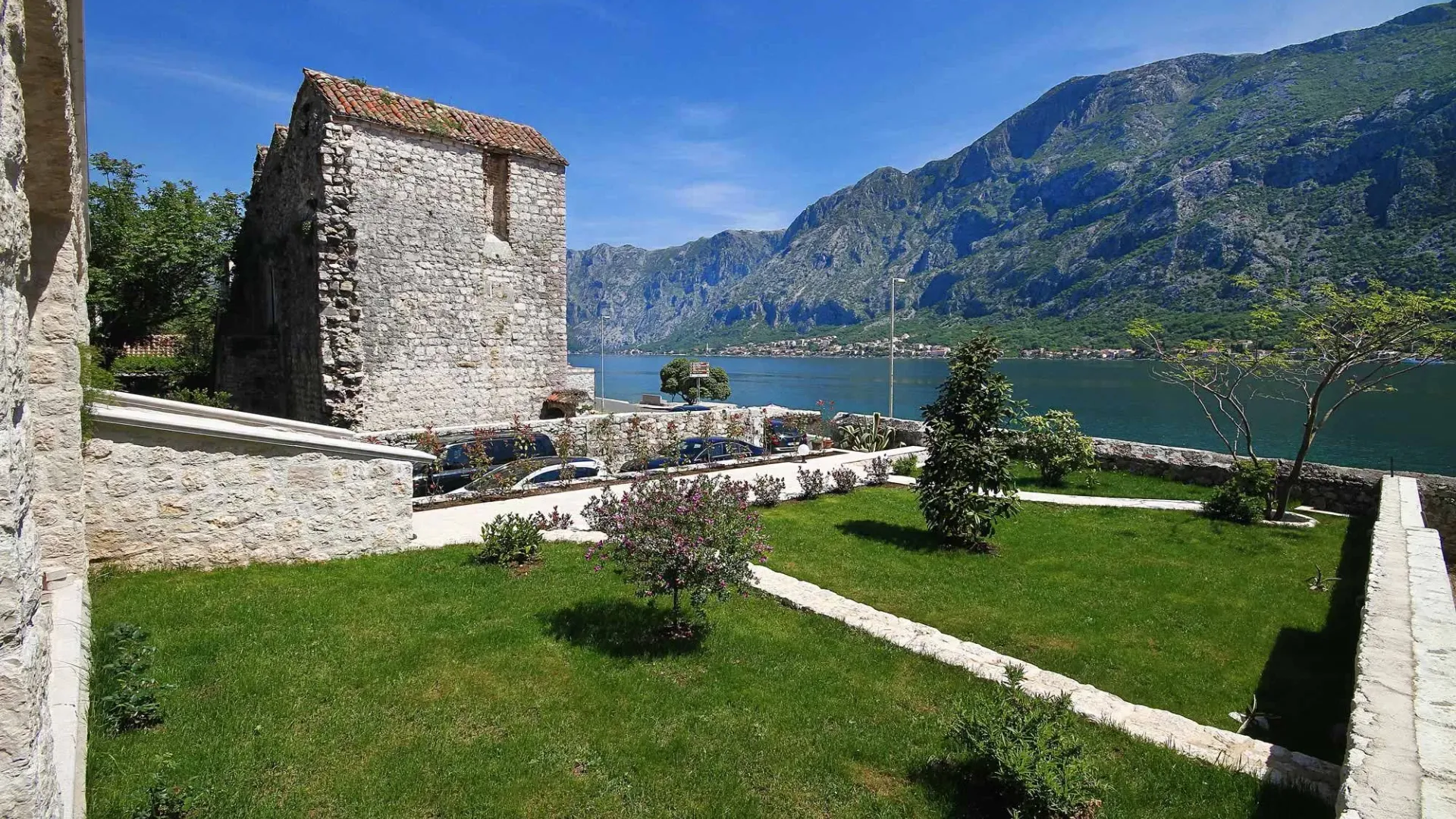 Sale, house, 497m², Prčanj, Kotor