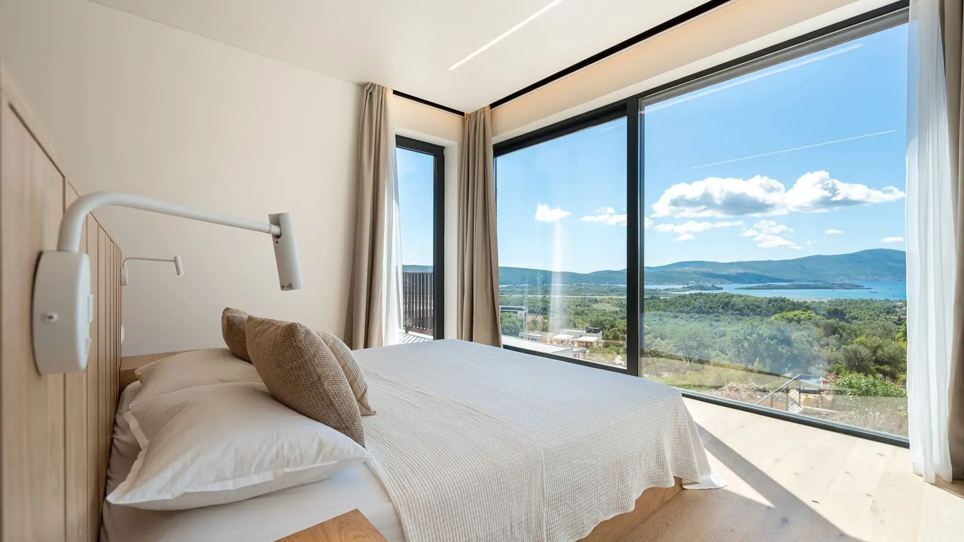 Izdavanje, kuća, 200m², Kavač, Kotor