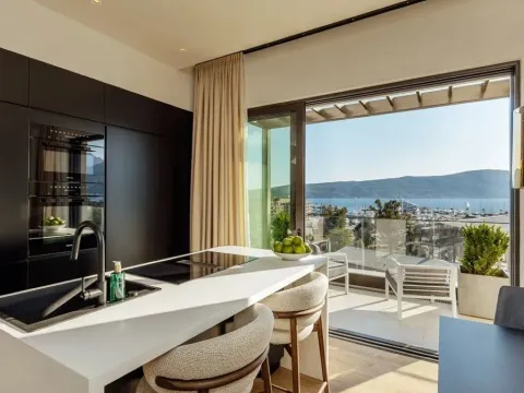 Sale, two bedroom apartment, 179m², Porto Montenegro, Tivat - image 4