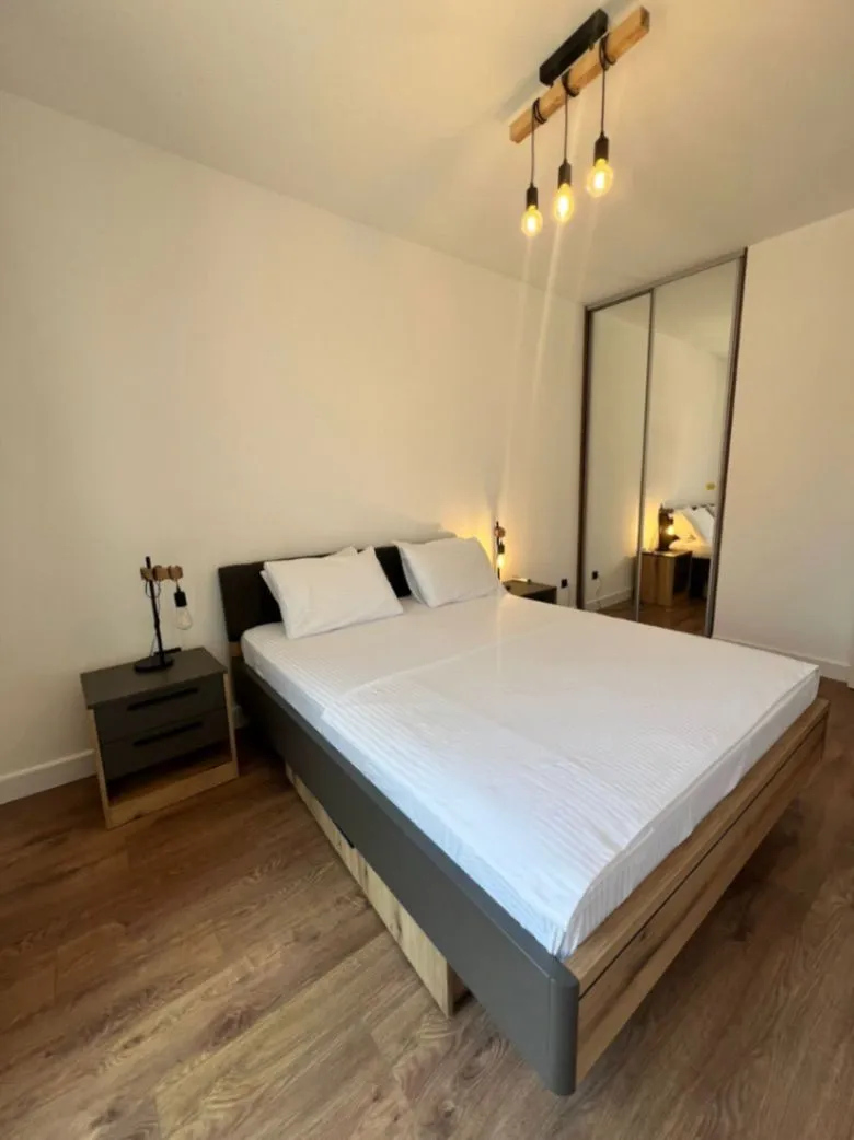 Izdavanje, jednosoban stan, 39m², Bečići, Budva