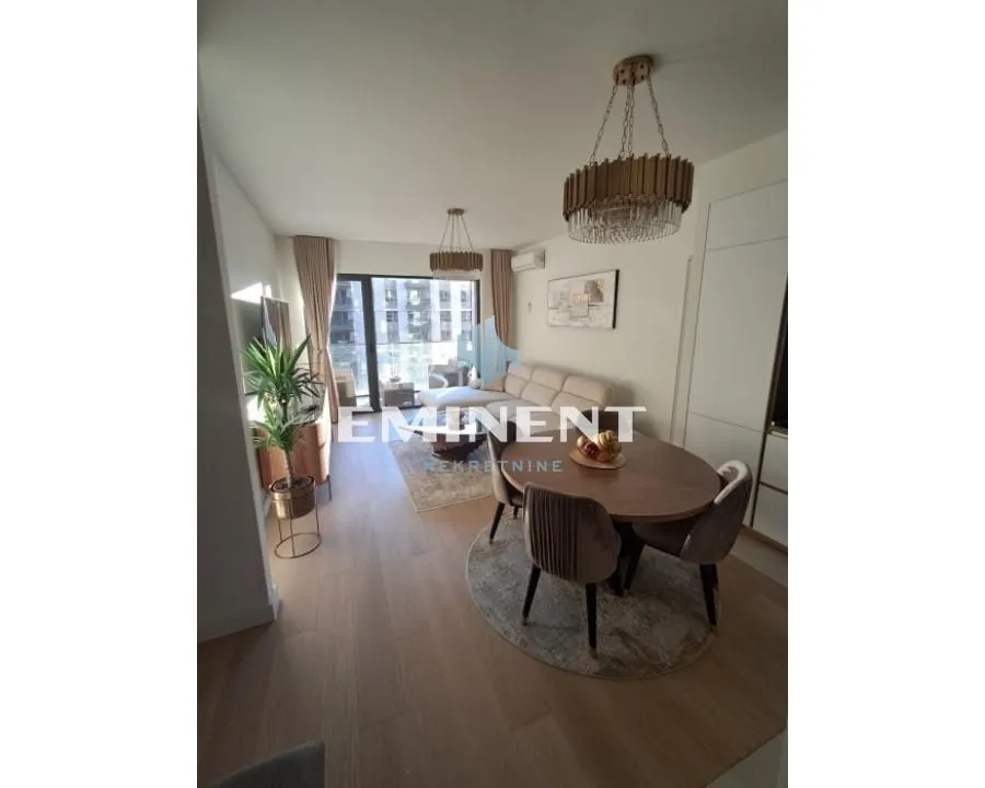 Izdavanje, dvosoban stan, 53m², Savski Venac, Beograd