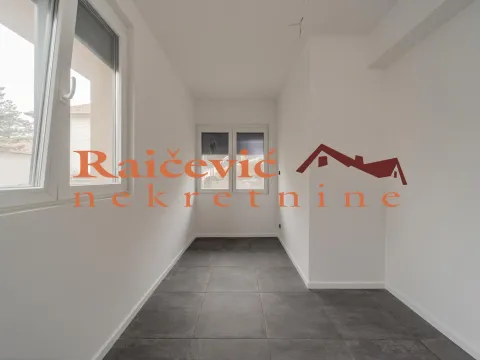 Sale, three bedroom apartment, 72m², Olimp, Zvezdara Sve Podlokacije - image 9