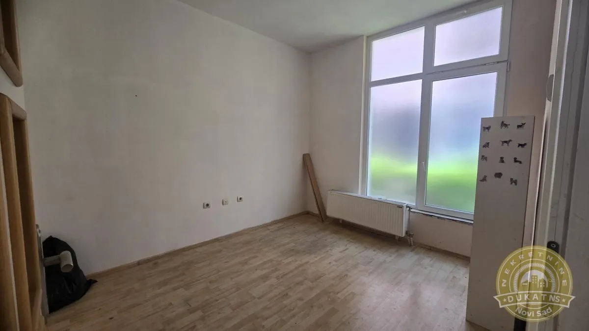 Izdavanje, poslovni prostor, 70m², Novi Sad, Srbija