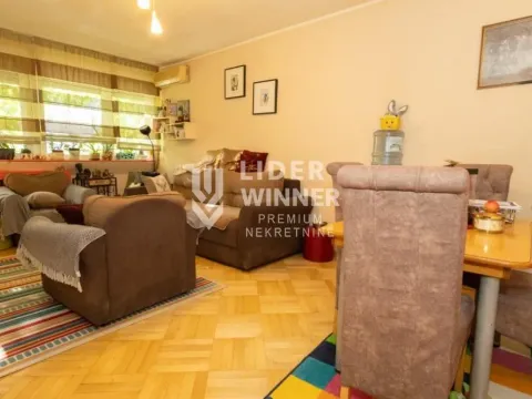 Prodaja, trosoban stan, 61m², Novi Beograd Sve Podlokacije, Beograd - image 1