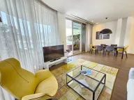 Izdavanje, dvosoban stan, 153m², Budva, Crna Gora - image 1