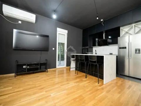 Izdavanje, jednosoban stan, 50m², Momišići, Podgorica - image 30