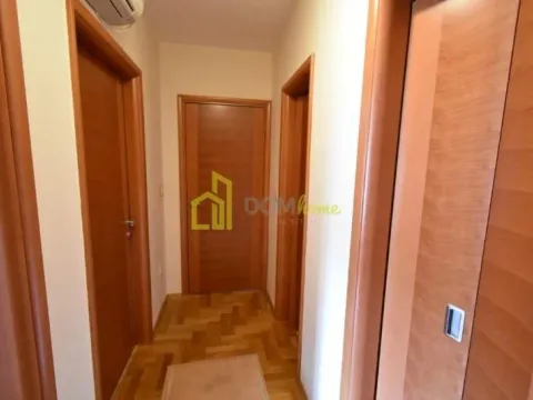 Izdavanje, trosoban stan, 117m², Preko Morače, Podgorica - image 15