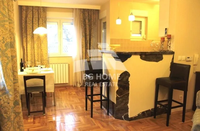 Sale, two bedroom apartment, 176m², Uciteljsko Naselje, Zvezdara Sve Podlokacije