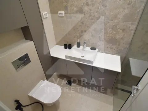 Izdavanje, dvosoban stan, 108m², Central Point, Podgorica - image 13