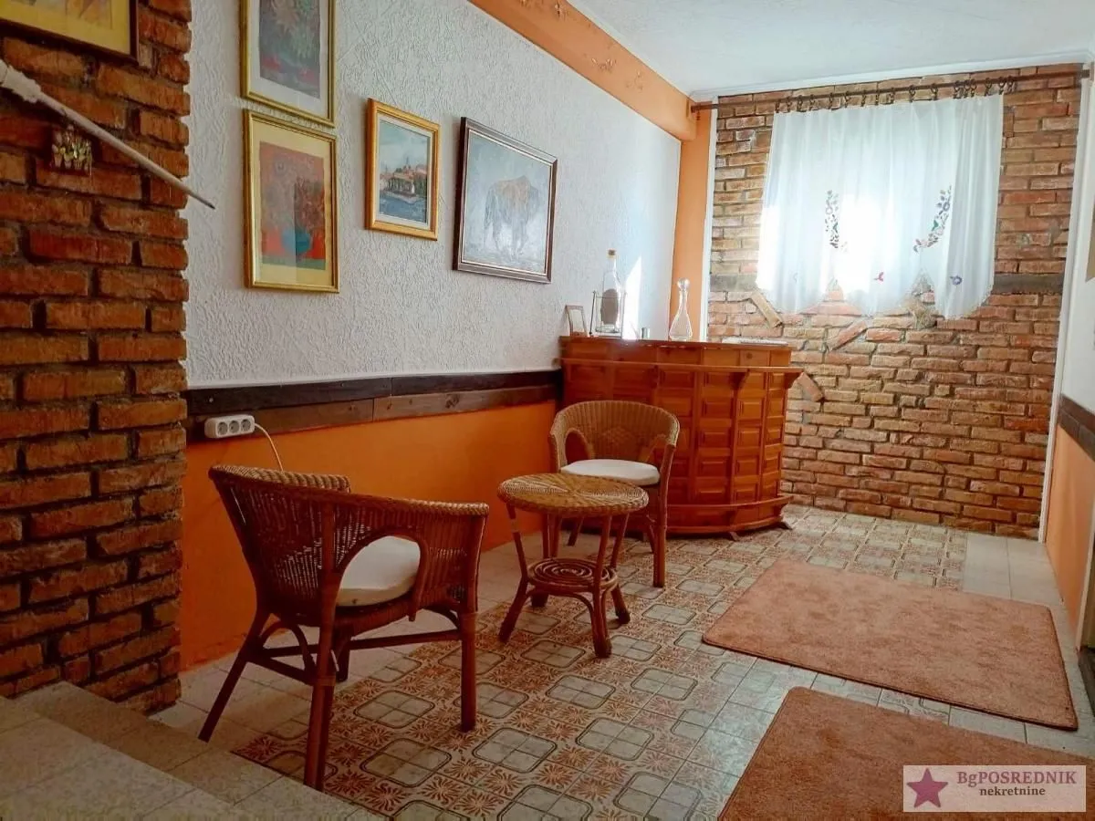 Prodaja, kuća, 280m², Novi Slankamen, Inđija