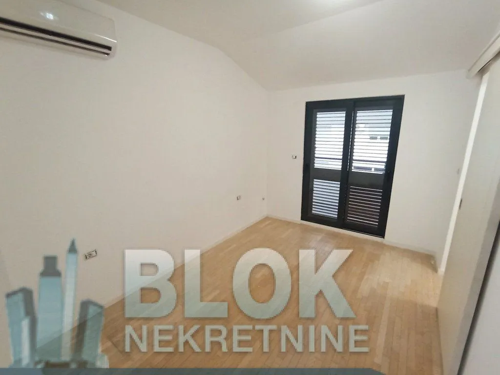 Izdavanje, trosoban stan, 95m², Blok 6, Podgorica