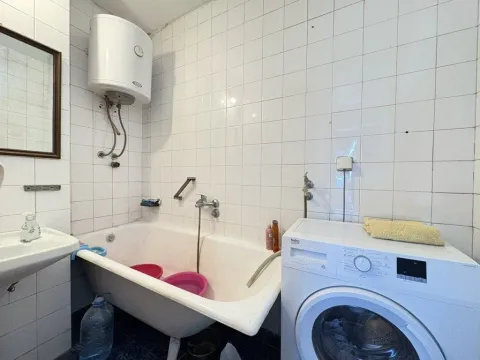 Izdavanje, jednosoban stan, 55m², Pobrežje, Podgorica - image 3
