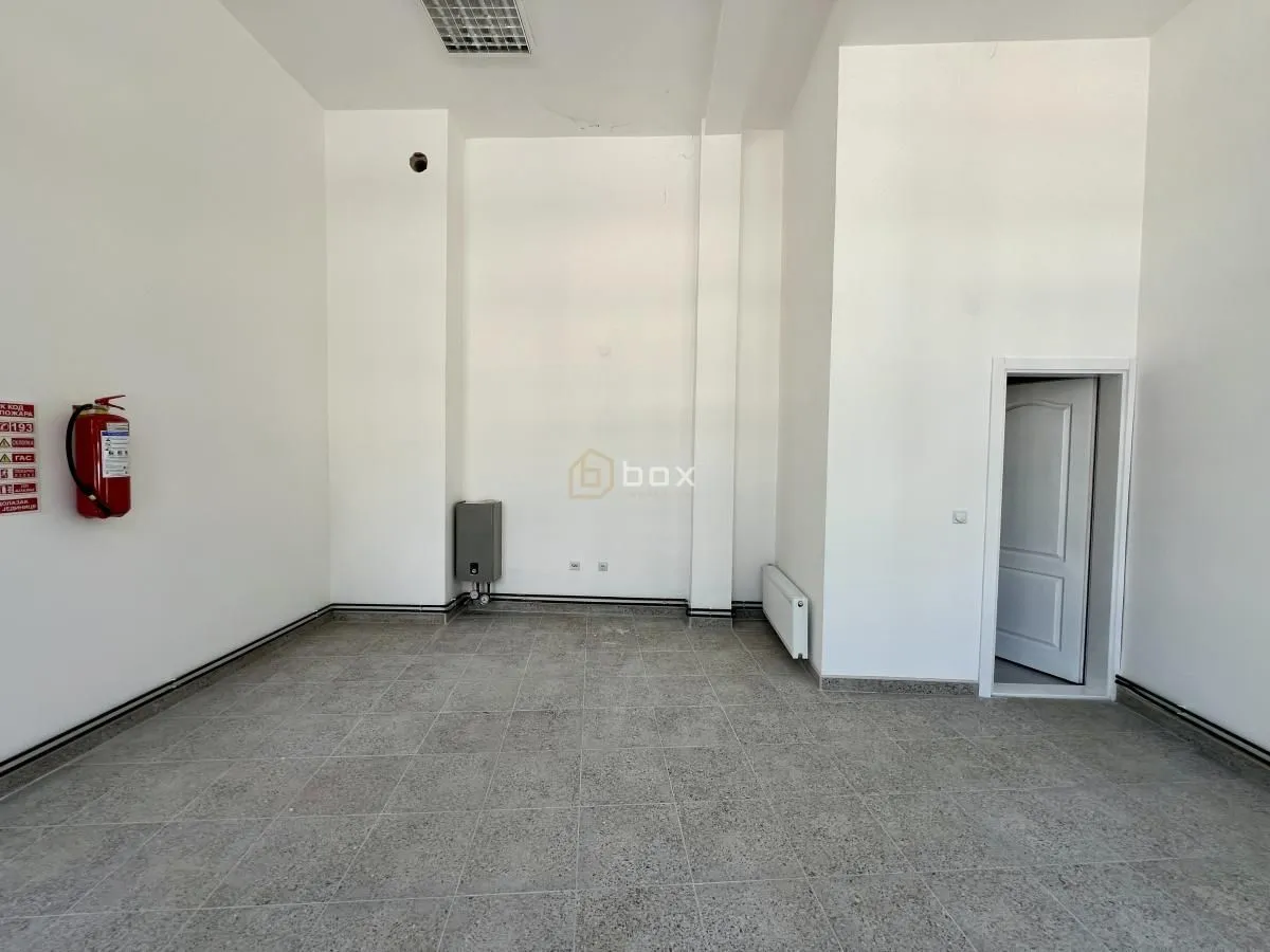 Rent, office space, 25m², Crveni Krst, Niš