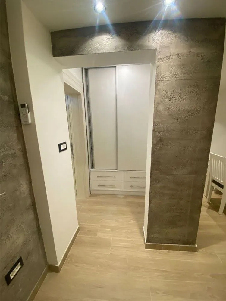 Izdavanje, jednosoban stan, 55m², Ledine, Beograd