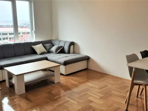 Izdavanje, dvosoban stan, 68m2, Stari Aerodrom, Podgorica Izdavanje, dvosoban stan, 68m2, Stari Aerodrom, Podgorica