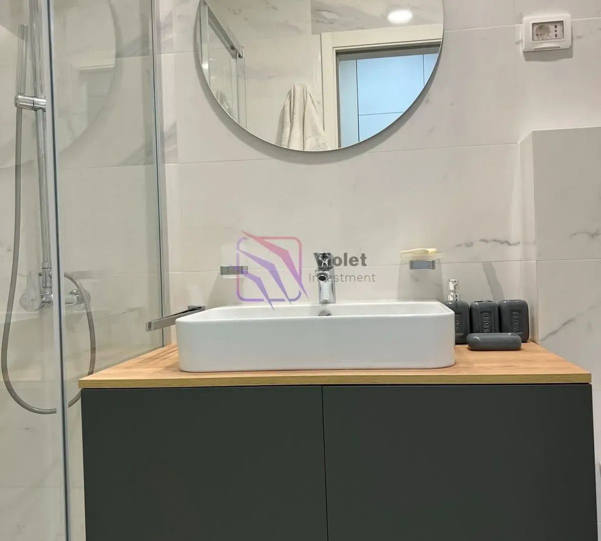 Izdavanje, jednosoban stan, 53m², Central Point, Podgorica