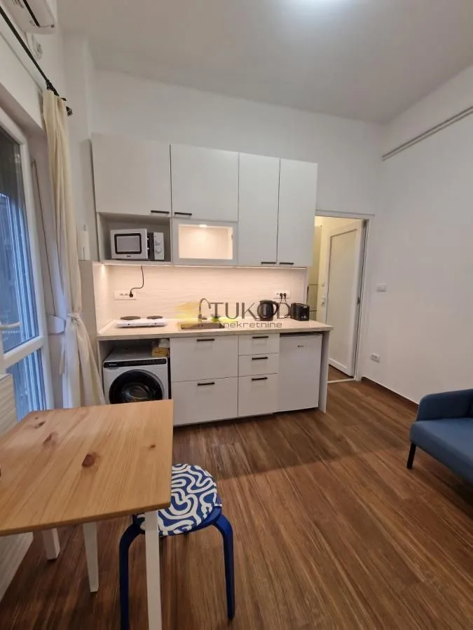 Rent, studio apartment, 25m², Stari Grad, Beograd