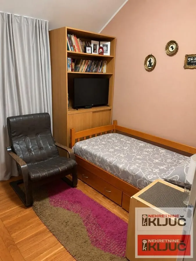 Prodaja, dvosoban stan, 59m², Salajka, Novi Sad Sve Podlokacije