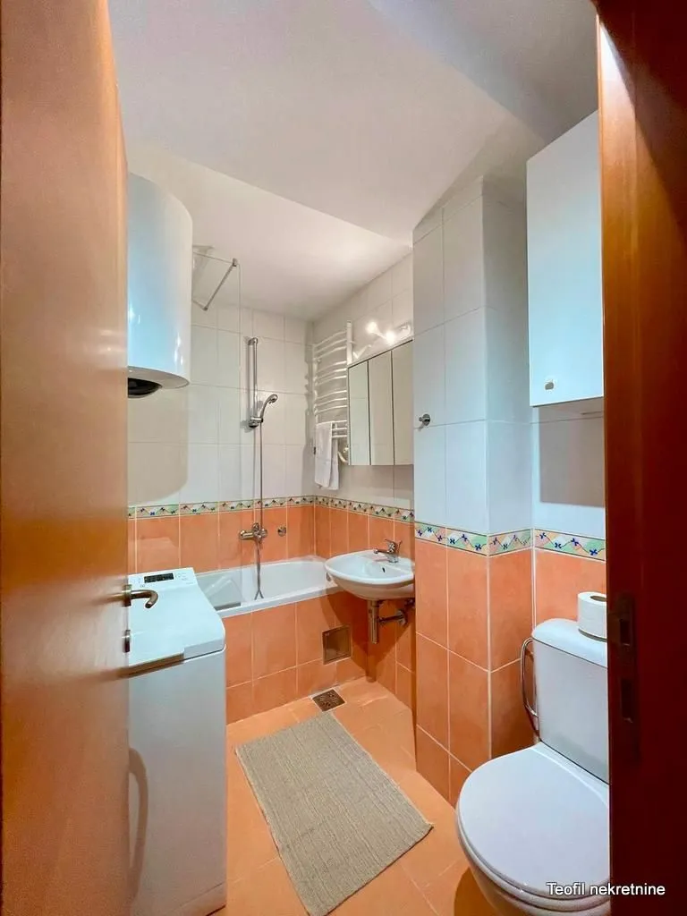 Izdavanje, dvosoban stan, 53m², Kalenić Pijaca, Vračar Sve Podlokacije