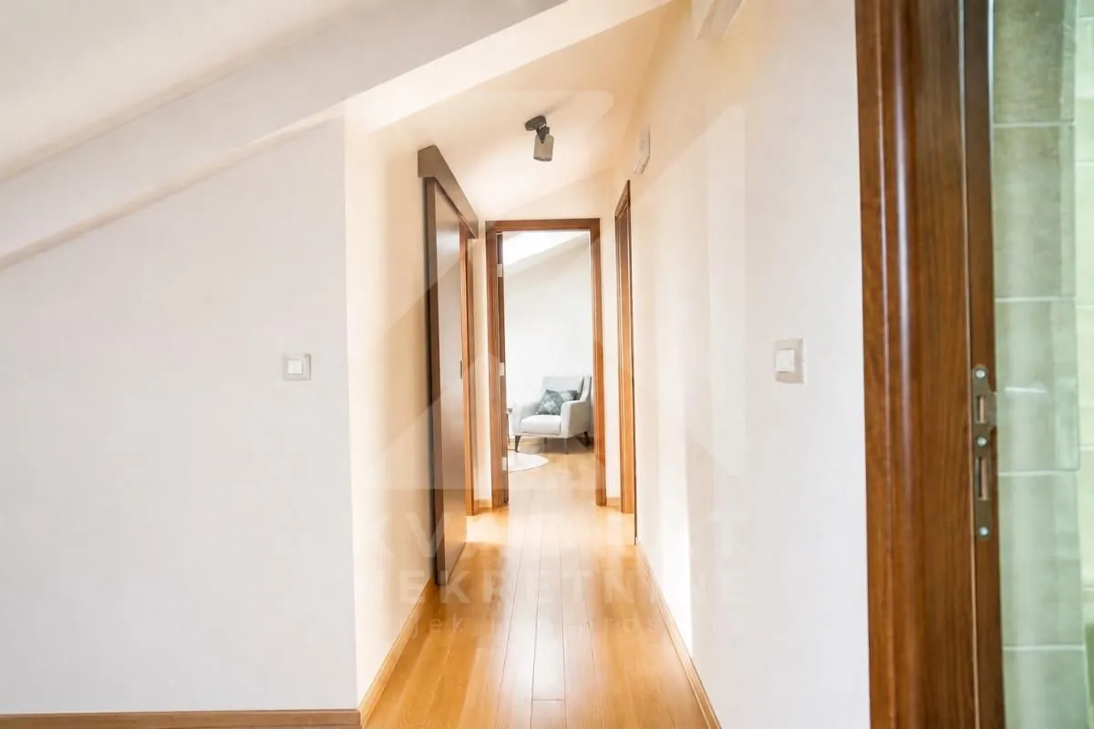 Rent, three bedroom apartment, 120m², 1 maj, Podgorica