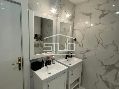 Izdavanje, stan, 158m², Senjak, Beograd - image 9