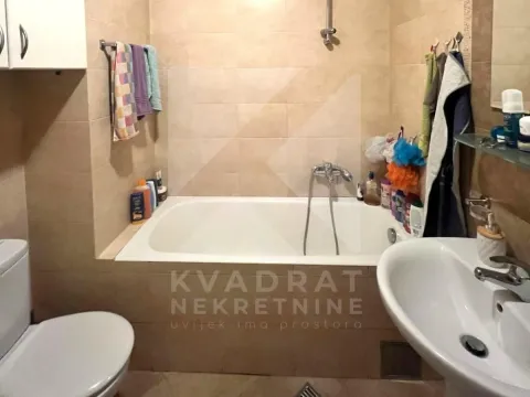 Sale, two bedroom apartment, 70m², Stari Aerodrom, Podgorica - image 9