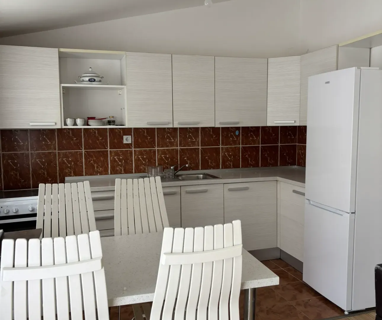 Izdavanje, kuća, 85m², Šušanj, Bar