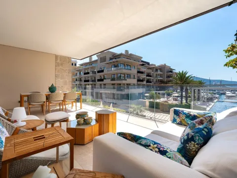 Prodaja, dvosoban stan, 175m², Porto Montenegro, Tivat - image 16