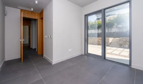 Sale, house, 500m², Krašići, Tivat - image 8