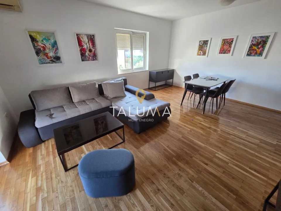 Rent, two bedroom apartment, 69m², Stari Aerodrom, Podgorica