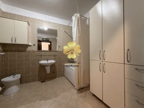 Izdavanje, dvosoban stan, 100m², Preko Morače, Podgorica - image 15