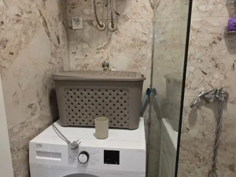 Sale, two bedroom apartment, 70m², 1 maj, Podgorica - image 8