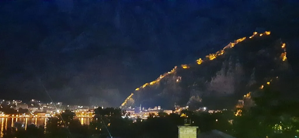 Sale, house, 120m², Škaljari, Kotor