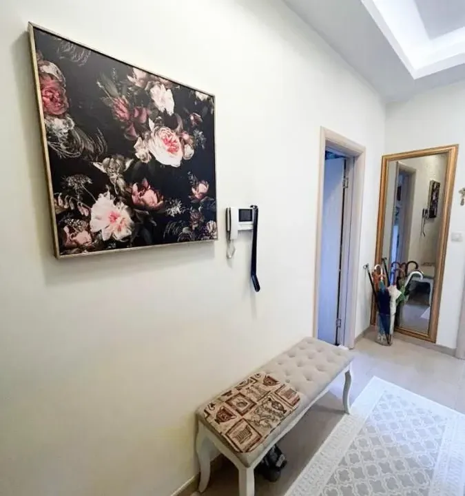 Sale, two bedroom apartment, 88m², Bečići, Budva