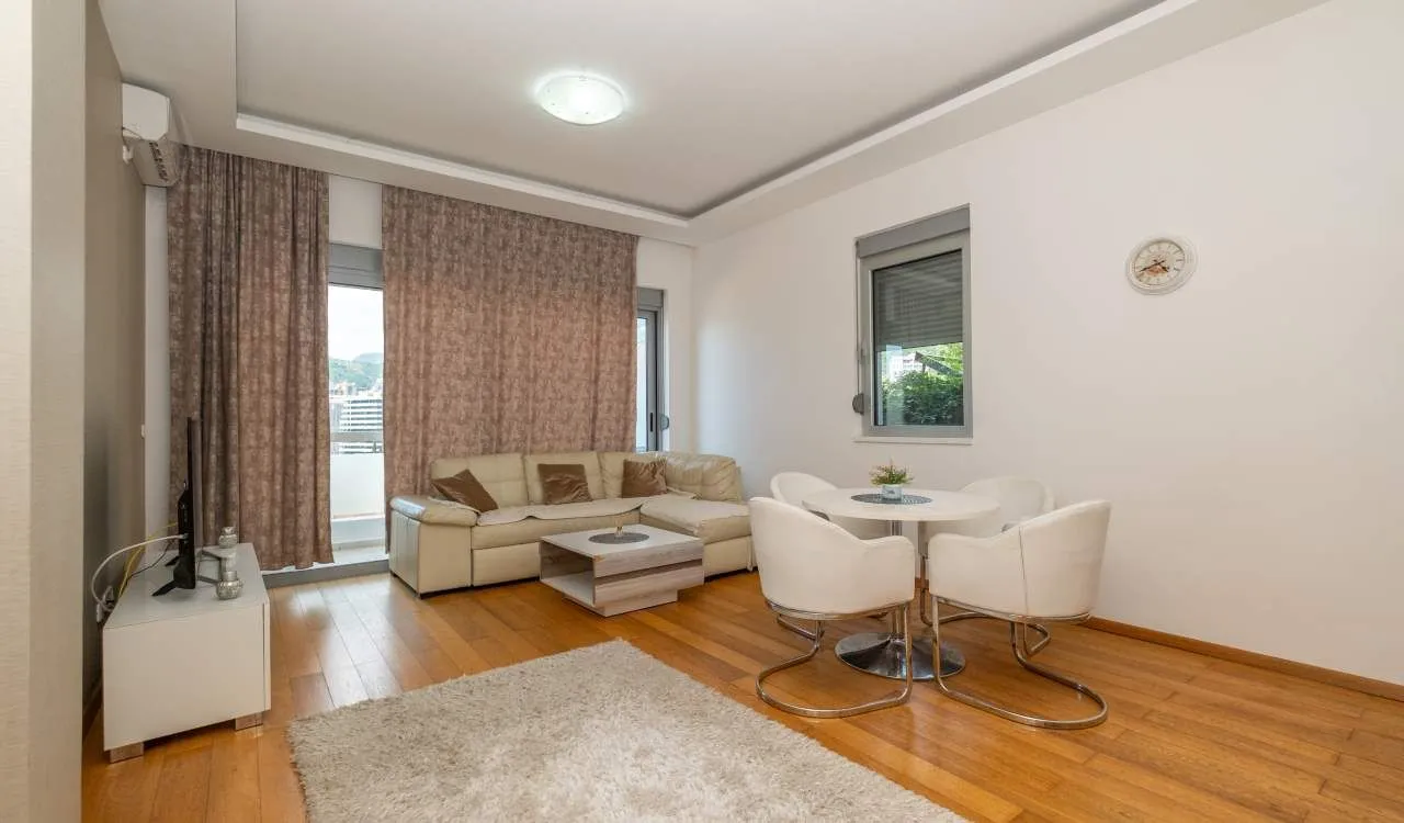 Prodaja, jednosoban stan, 61m², Rafailovići, Budva