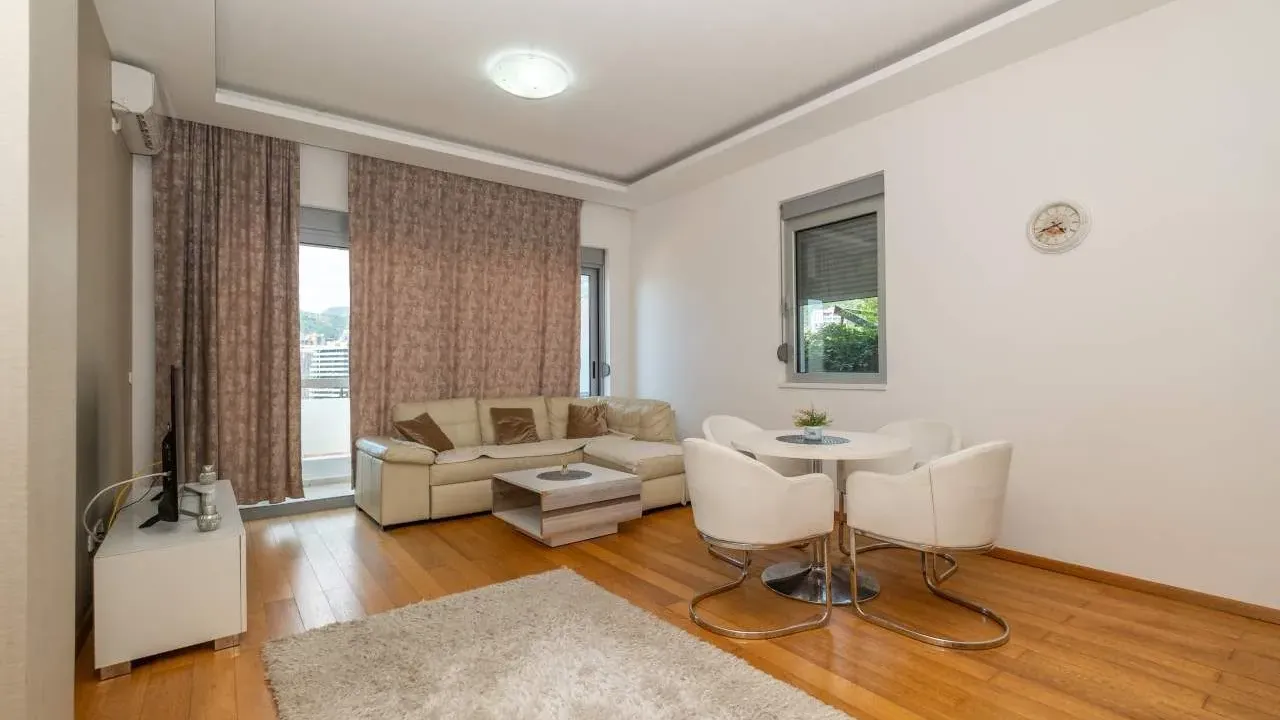 Prodaja, jednosoban stan, 61m², Rafailovići, Budva