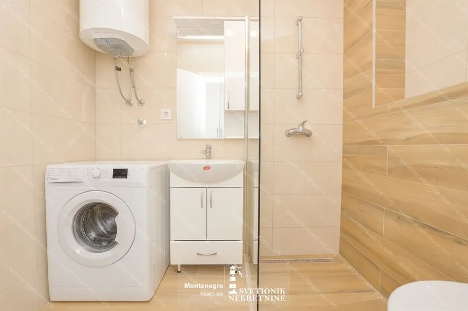 Prodaja, dvosoban stan, 60m², Igalo, Herceg Novi