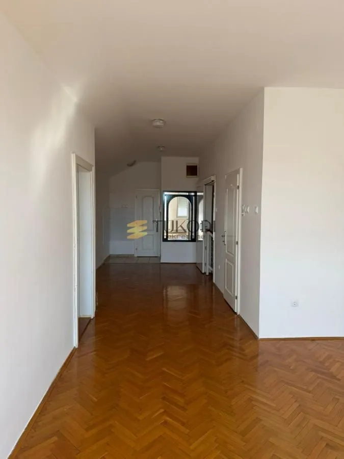 Sale, four bedroom apartment, 120m², Stari grad, Novi Sad