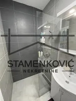 Prodaja, četvorosoban stan, 76m², Adice, Novi Sad Sve Podlokacije